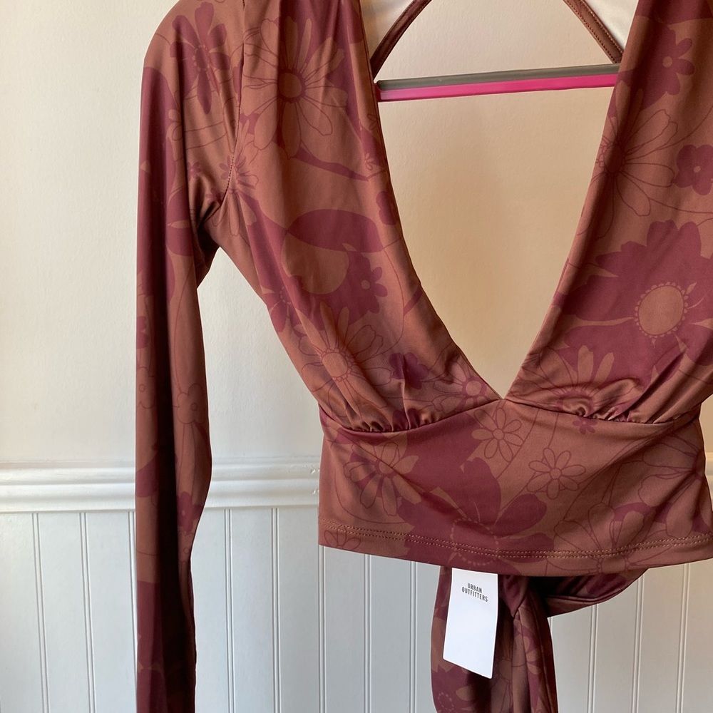 Urban Outfitters 70’s Flower Power top - S